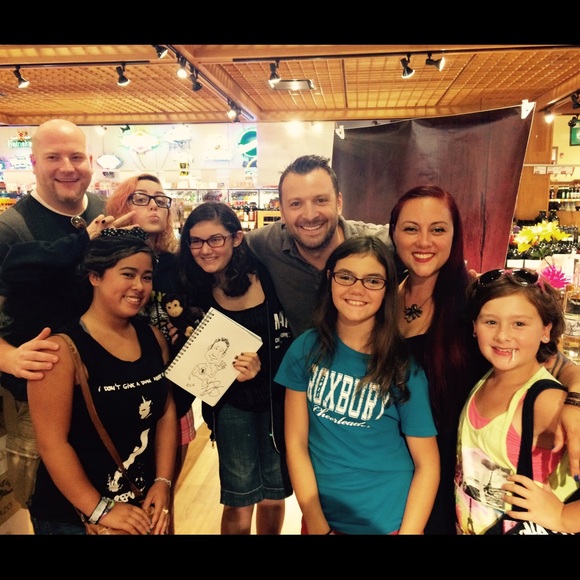 Meet your Posher, Kim - Picture 2 of 3