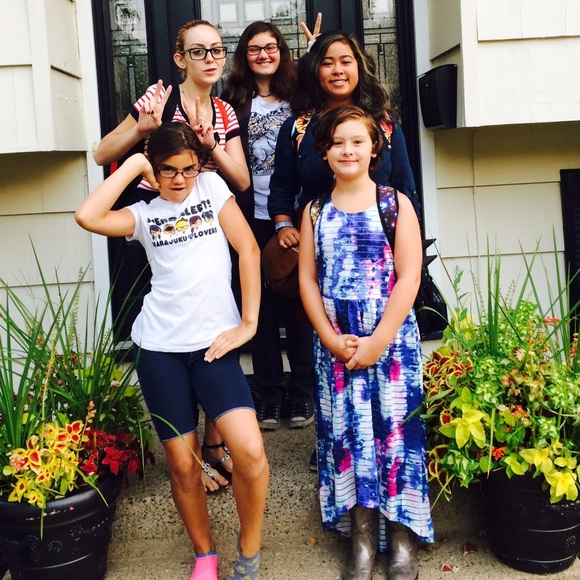 Meet your Posher, Kim - Picture 3 of 3