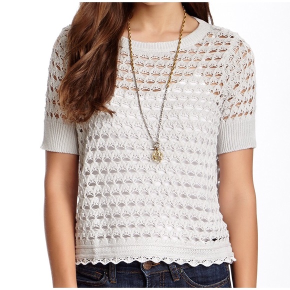 Minnie Rose Grey short sleeve knit top. - Picture 2 of 3
