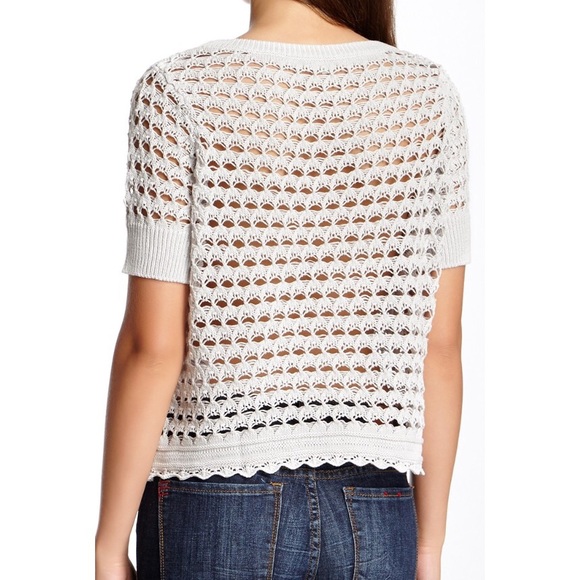 Minnie Rose Grey short sleeve knit top. - Picture 3 of 3