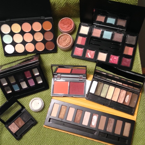SoldProfessional make up kit bundle - Picture 3 of 4