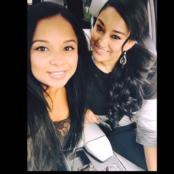 MEET YOUR POSHER-Suggested User and Top 10% Seller - Picture 6 of 6