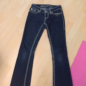 00 Dark wash boot cut jeans