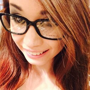 Meet your Posher, Brittney