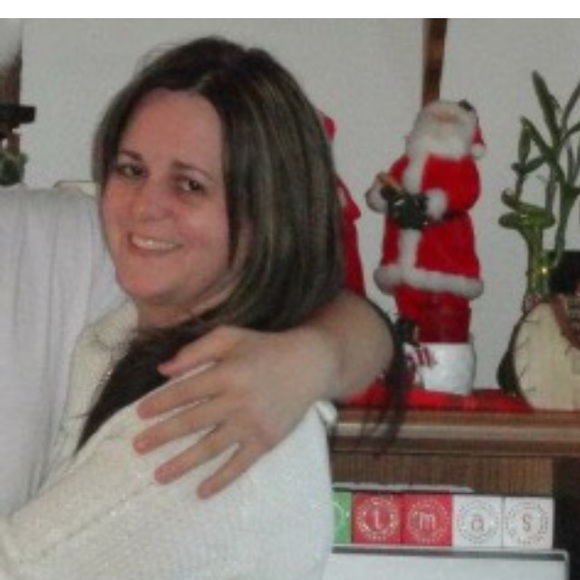 Meet your Posher, Kim - Picture 2 of 2