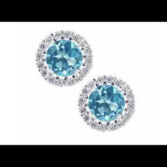 Bundle 2 sets ofStuds
