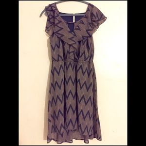 Navy and Tan Print Dress Size: M/L