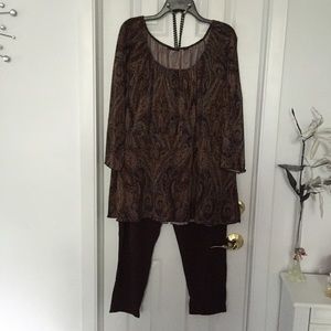 Brown paisley top.