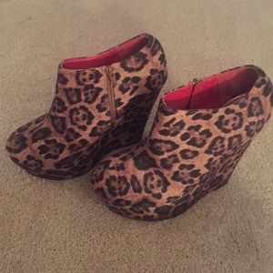 Leopard print wedges size 9