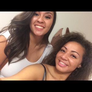 Meet your Posher, Mikala