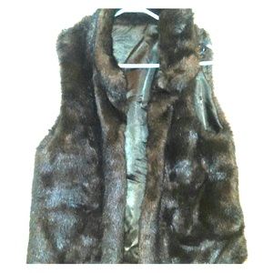 Fur vest