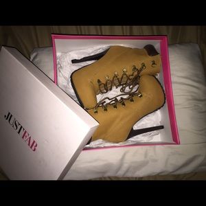 🔴🔴SOLD!!🔴🔴 Just fab shoes/booties