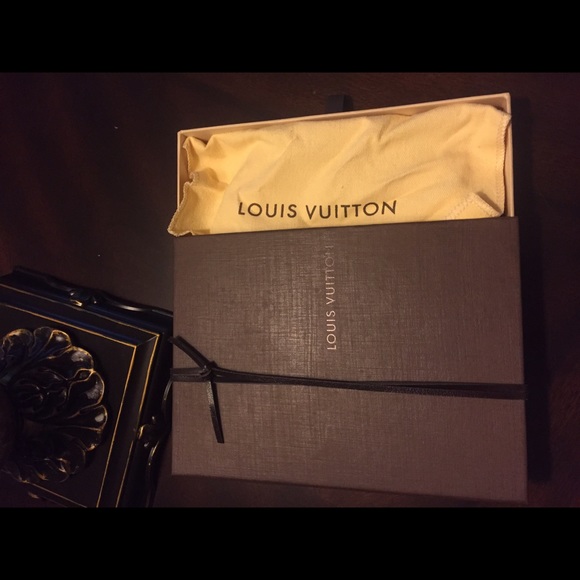 Authentic Louis Vuitton strap, brand new.