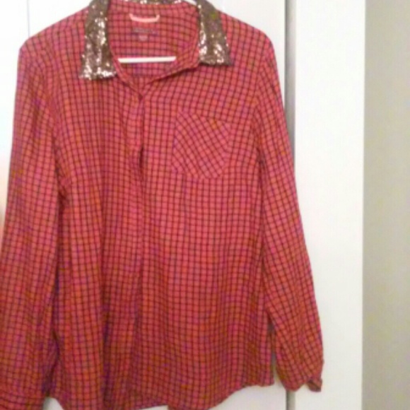 Red and black plaid button up