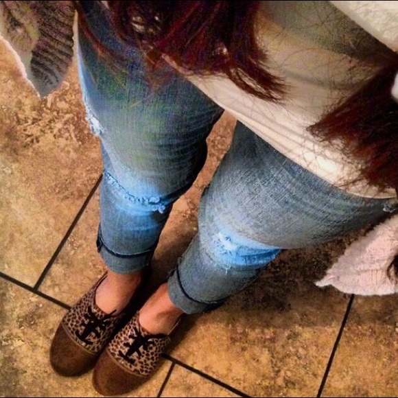 Brown cheetah print flats