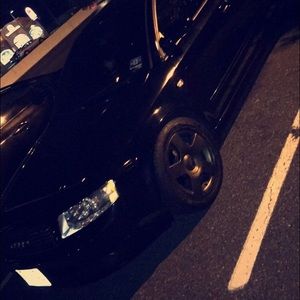 Meet your Posher, Robin