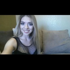 Meet your Posher, Yolanda