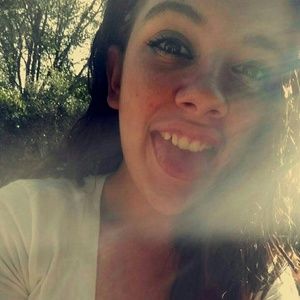 Meet your Posher, Justina