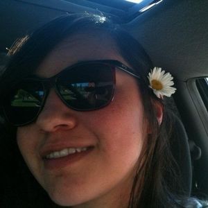 Meet your Posher, Emily