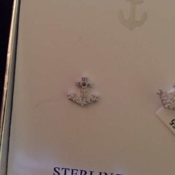 ✨SOLD✨ NWT Sterling Silver Anchor Earrings Studs - Picture 2 of 2