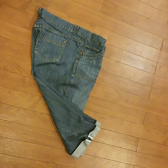 Capri jeans
