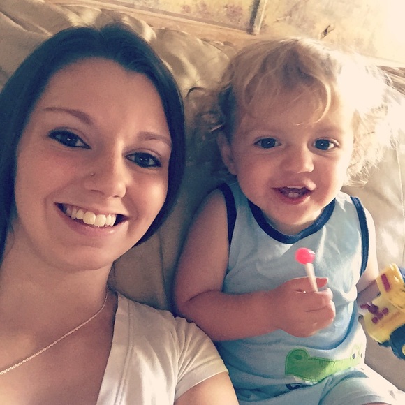 Meet your Posher, Mackenzie - Picture 1 of 1