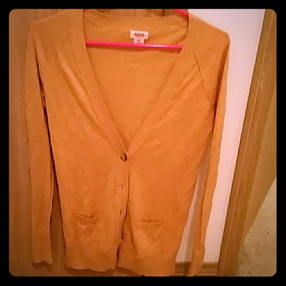 Mustard yellow cardigan