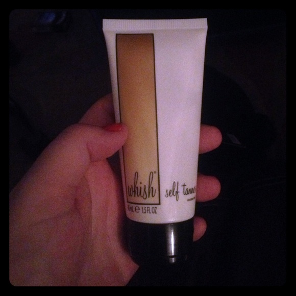 Whish coconut self tanner