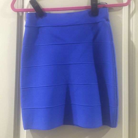 BCBG bandage power skirt size small - Picture 1 of 2
