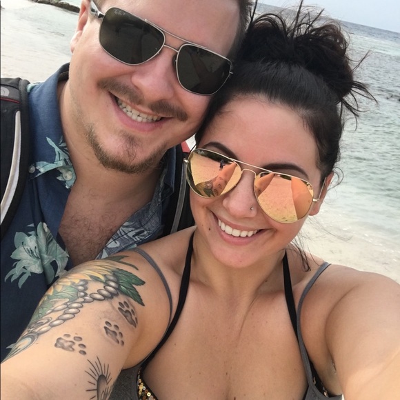 Meet your Posher, Mikayla😊 - Picture 3 of 3