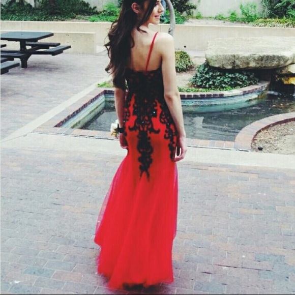 Beautiful prom dress! - Picture 2 of 2