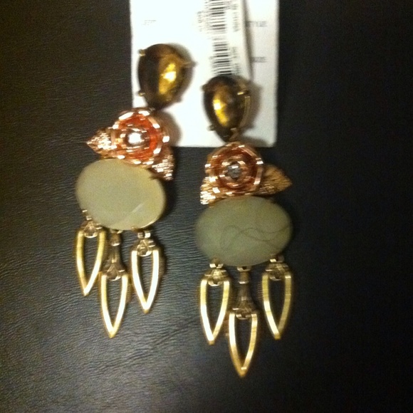 J. Crew VERSAILLES ROSE EARRINGS – NWT - Picture 4 of 4