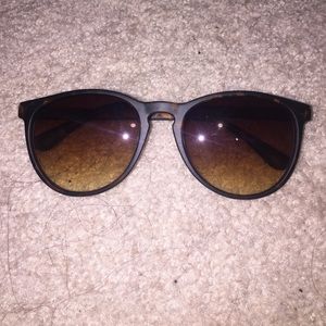 Tortoiseshell, plastic sunglasses