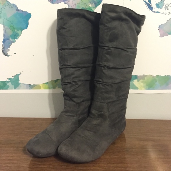 Grey boots