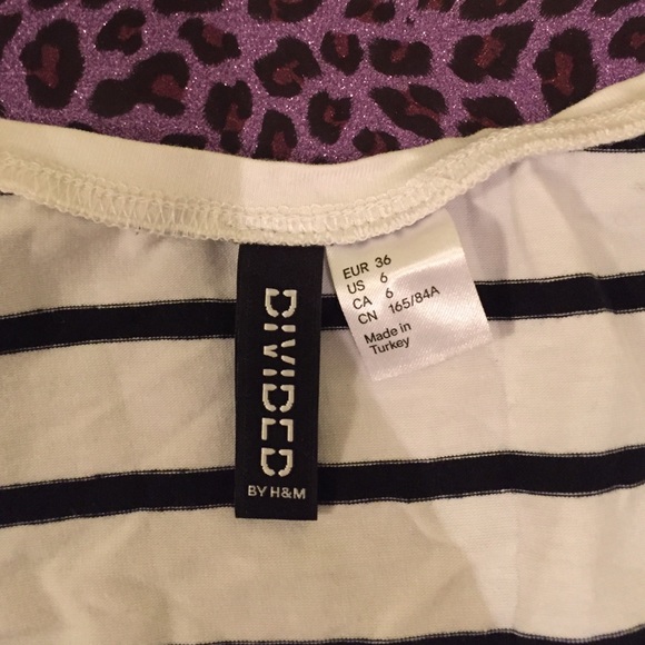 H&M white dress with black stripes - Picture 3 of 3