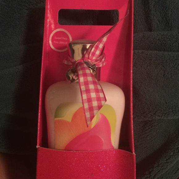 Bath and Body Works Sweet Pea set