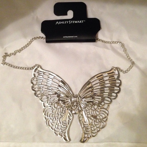 Ashley Stewart Butterfly Necklace.🚨FINAL🚨