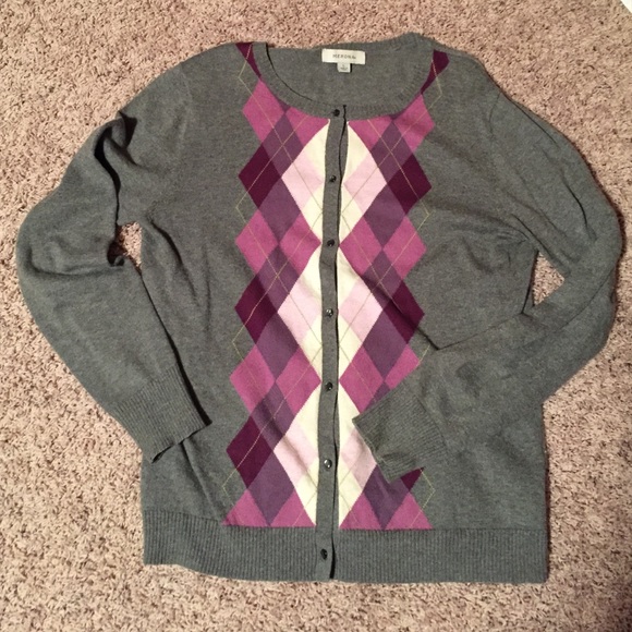 Cardigan sweater