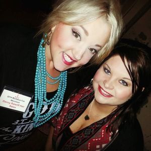 Meet your Posher, Elizabeth