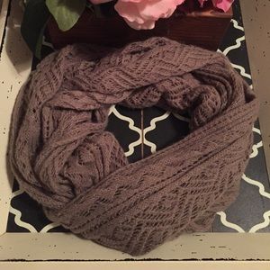American Eagle Brown infinity scarf