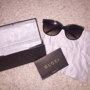 Gucci sunglasses | ON HOLD