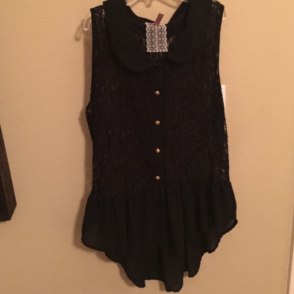 Women's Top
