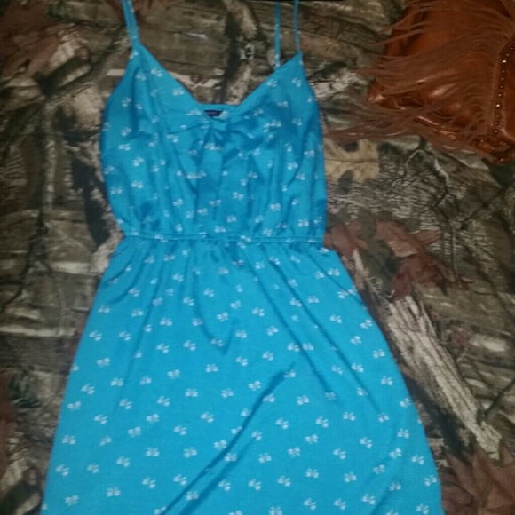 Short blue dress! - Picture 1 of 1