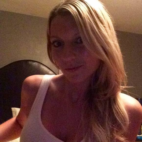 Meet your Posher, Lacey