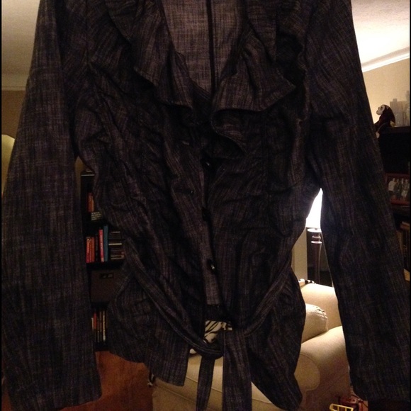 Beautiful, comfortable button up jacket. - Picture 2 of 2
