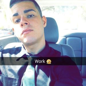 Meet your Posher, Derek