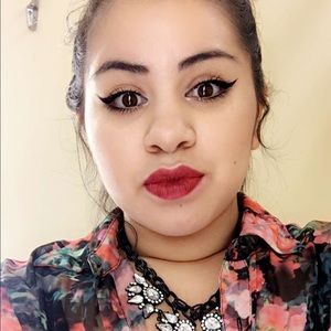 Meet your Posher, Rosa