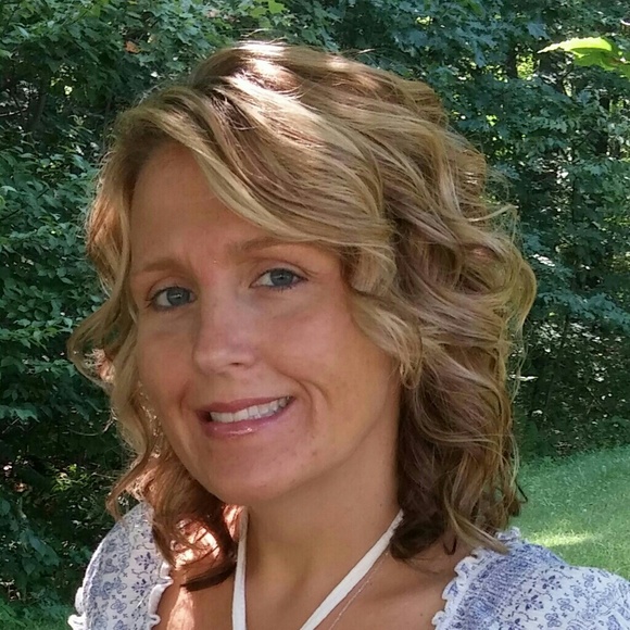 Meet your Posher, Tracy - Picture 1 of 1