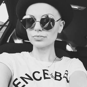 Meet your Posher, Anita