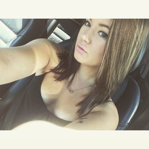 Meet your Posher, Alexis